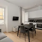 Mare 14 * ترييستي