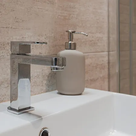 Hurban Cavana * トリエステ